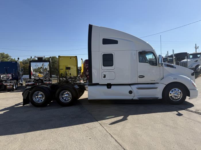 2022 Kenworth T680-33