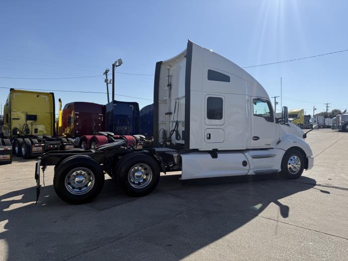 2022 Kenworth T680-36