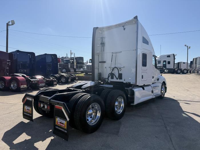 2022 Kenworth T680-39