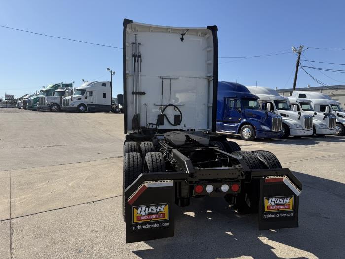 2022 Kenworth T680-42