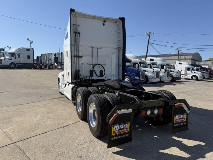 2022 Kenworth T680-43