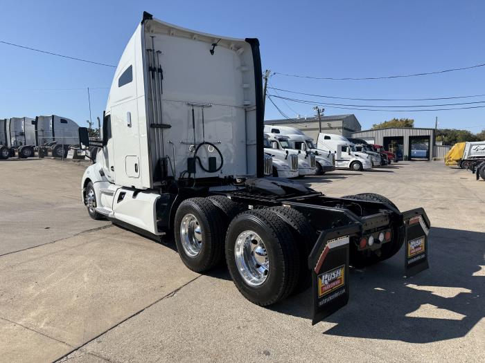 2022 Kenworth T680-44