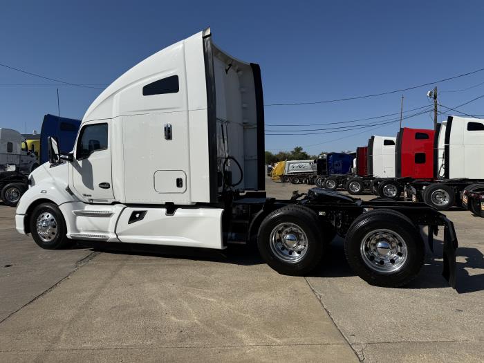 2022 Kenworth T680-47