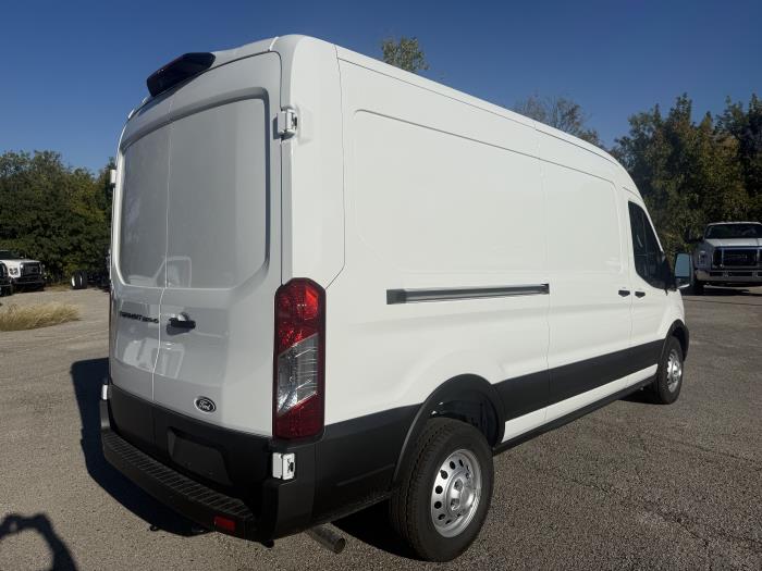 2026 Ford Transit-350-5