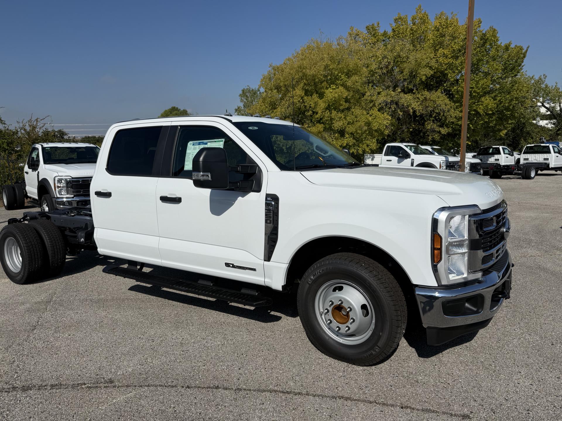 2026 Ford F-350 Crew Cab DRW 4x2 Cab Chassis for sale #1949231 - photo 2