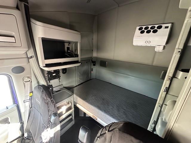 2021 Kenworth T680-14