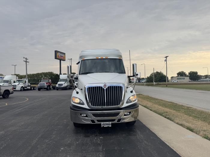 2021 International RH613-2