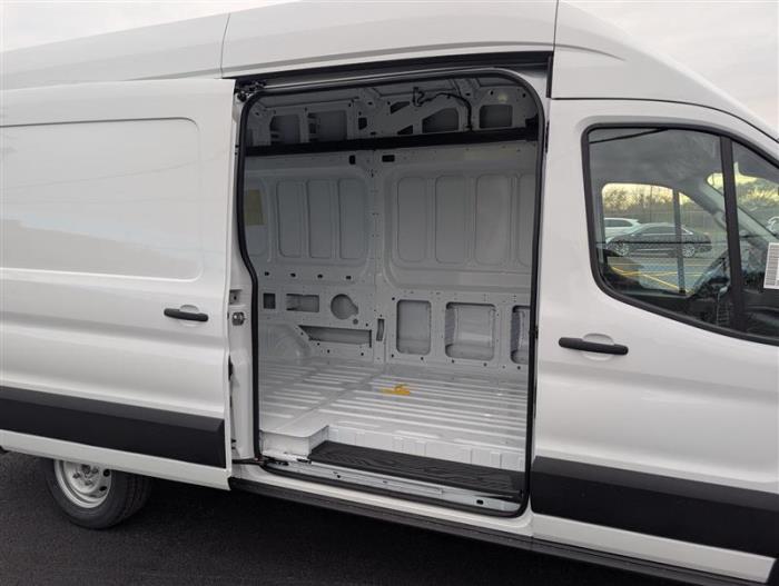 2026 Ford Transit-350-9