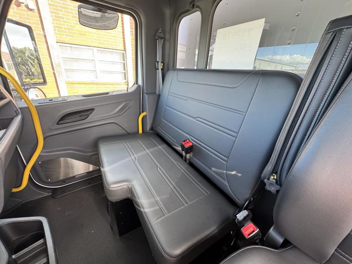 2025 Peterbilt 536-7