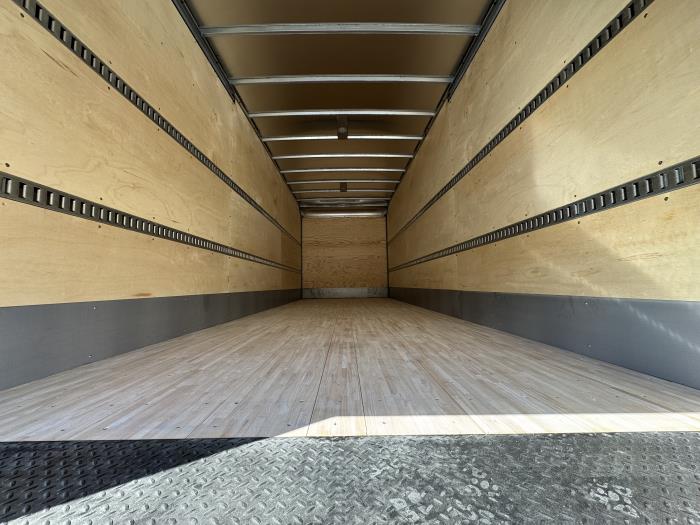 2025 Peterbilt 536-9