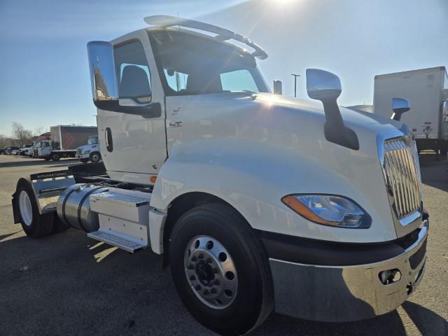 2020 International LT625 LT photo 3