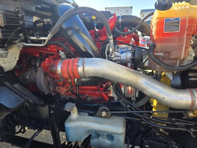 2020 International LT625-21