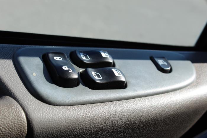 2020 Peterbilt 337-16