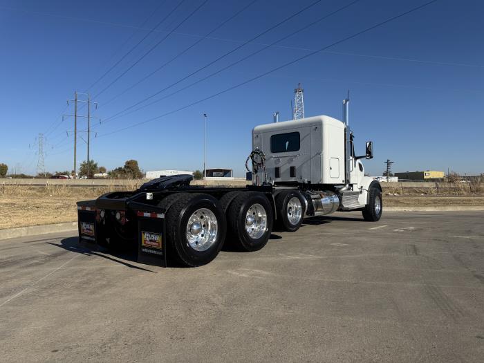 2026 Peterbilt 567-6