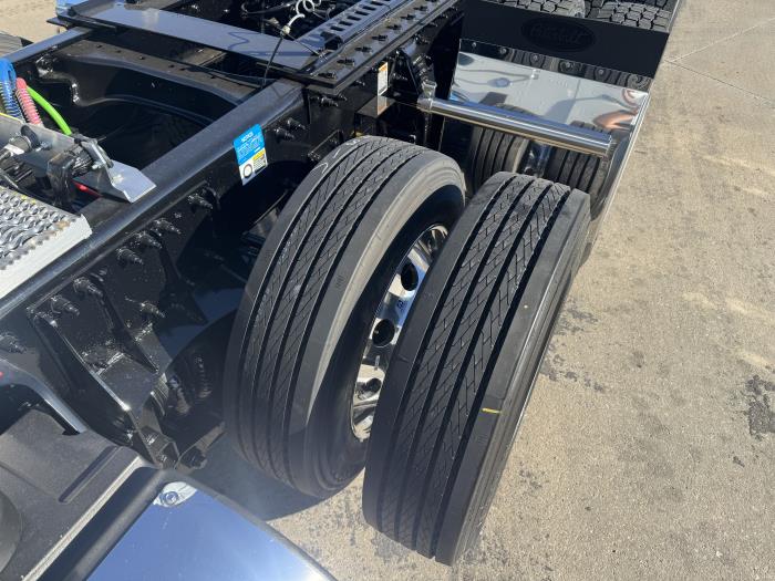 2026 Peterbilt 567-10