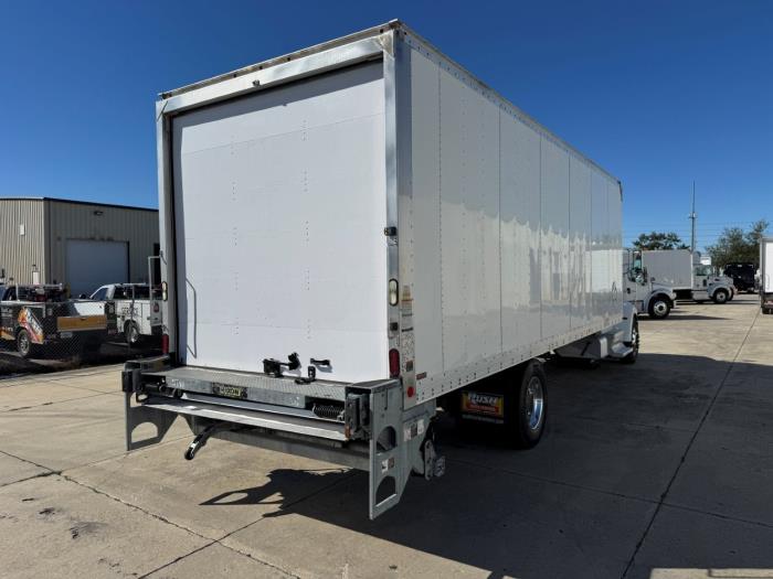 2020 Peterbilt 337-5