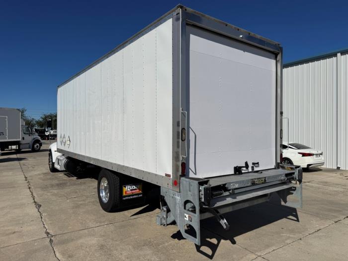 2020 Peterbilt 337-7