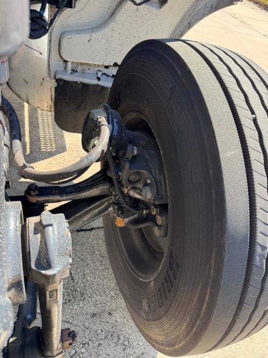 2020 Peterbilt 337-22