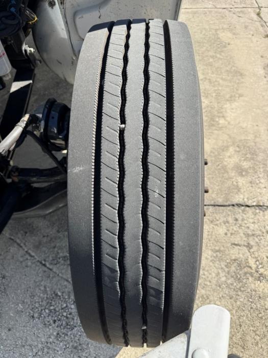 2020 Peterbilt 337-23