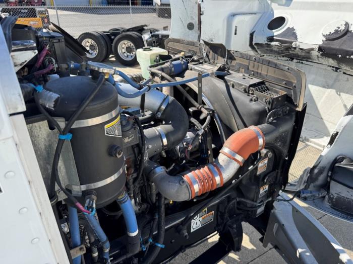 2020 Peterbilt 337-24