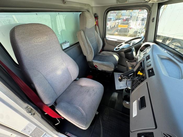 2020 Peterbilt 337-20