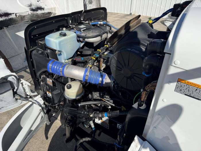 2020 Peterbilt 337-22