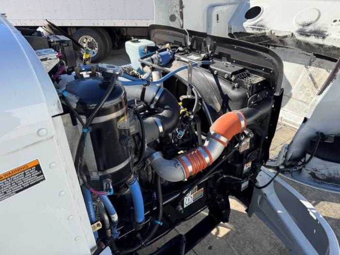 2020 Peterbilt 337-26