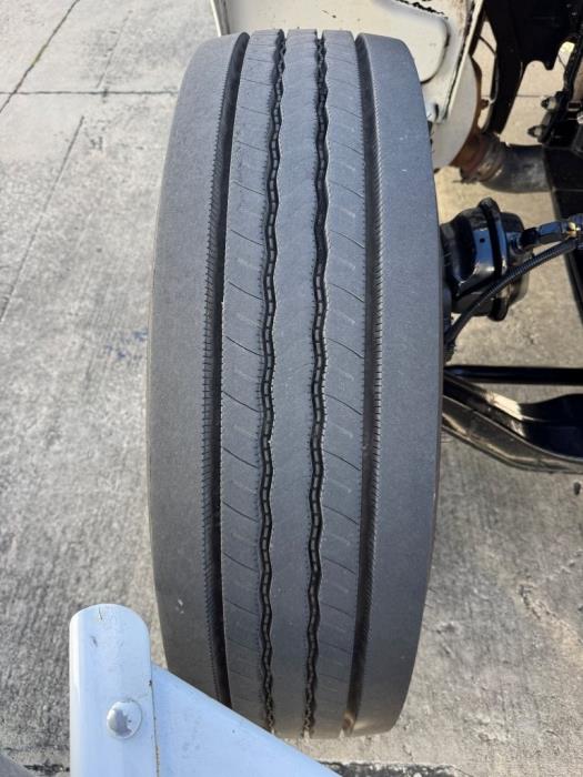 2020 Peterbilt 337-27