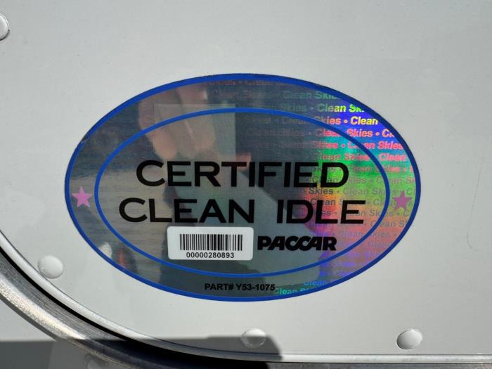 2020 Peterbilt 337-30