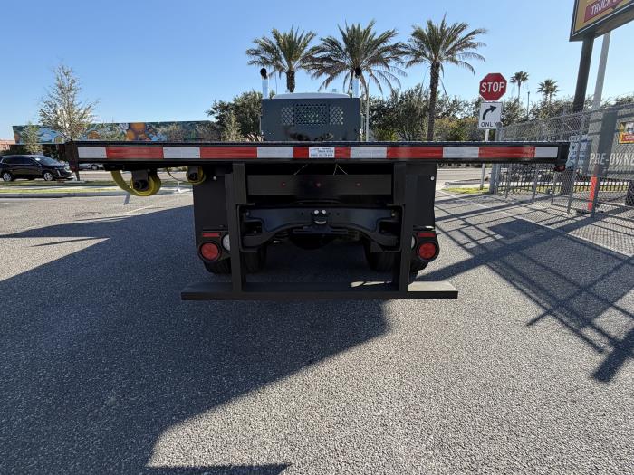 2026 Peterbilt 567-4