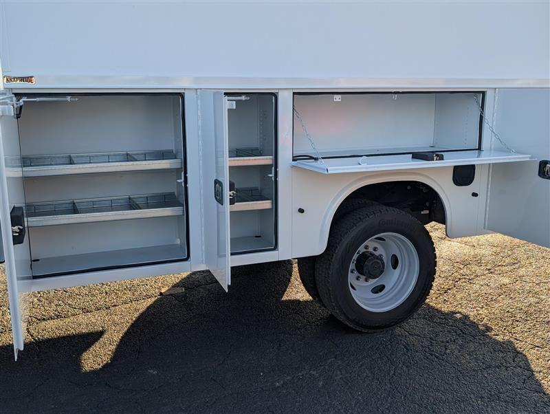 2025 Ford F-550 Regular Cab DRW 4x4 Cab Chassis for sale #1974474 - photo 7