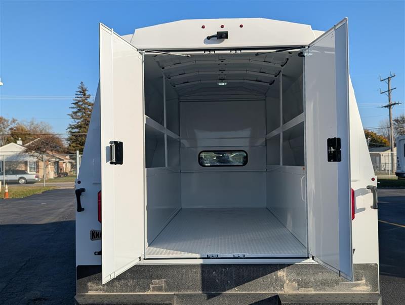 2025 Ford F-550 Regular Cab DRW 4x4 Cab Chassis for sale #1974474 - photo 9