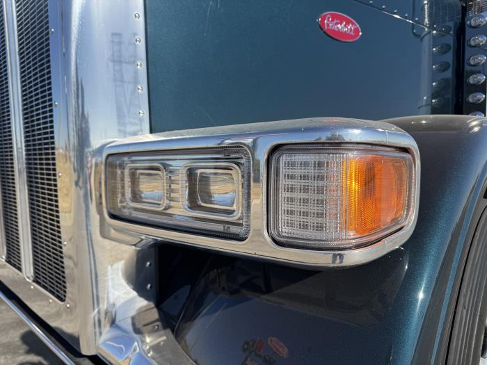 2026 Peterbilt 589-11