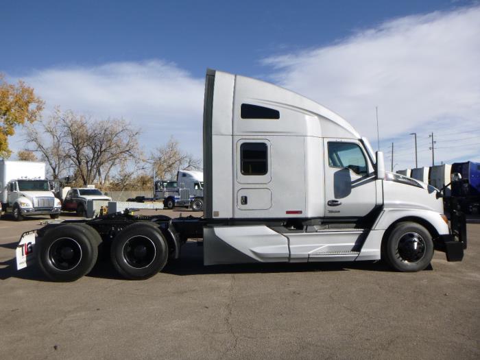 2024 Kenworth T680-7