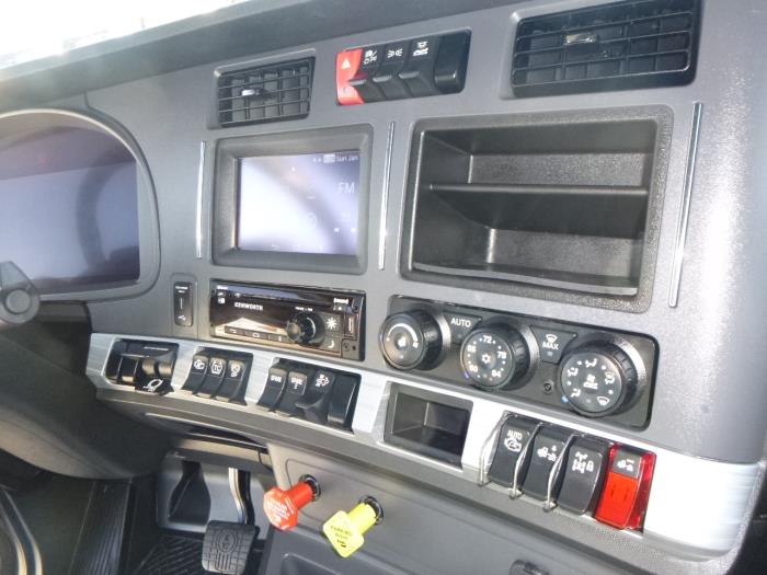 2024 Kenworth T680-16