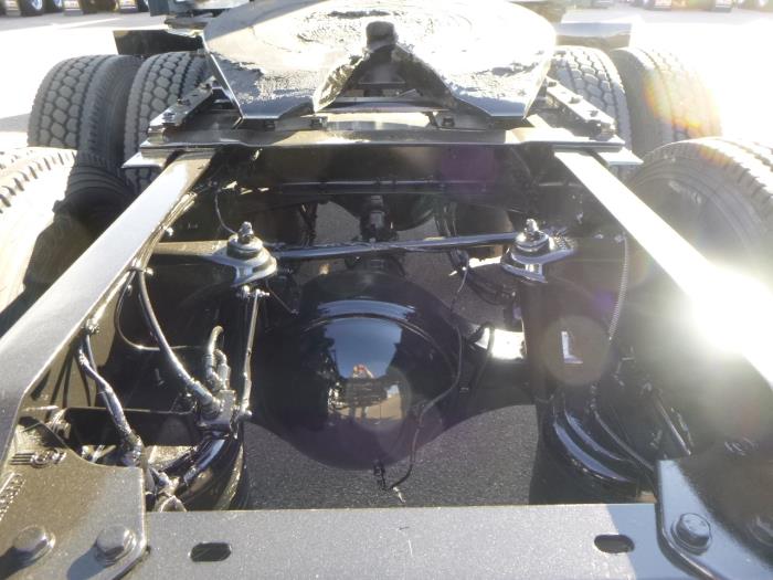 2024 Kenworth T680-30