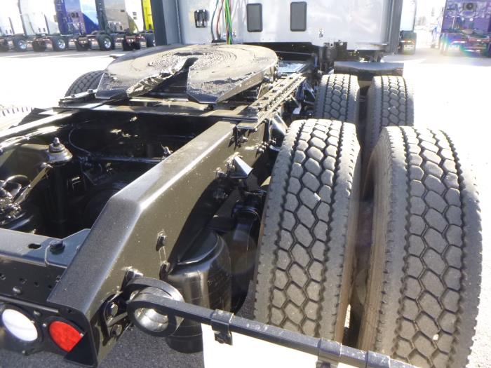 2024 Kenworth T680-31