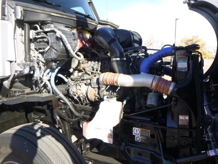 2024 Kenworth T680-33