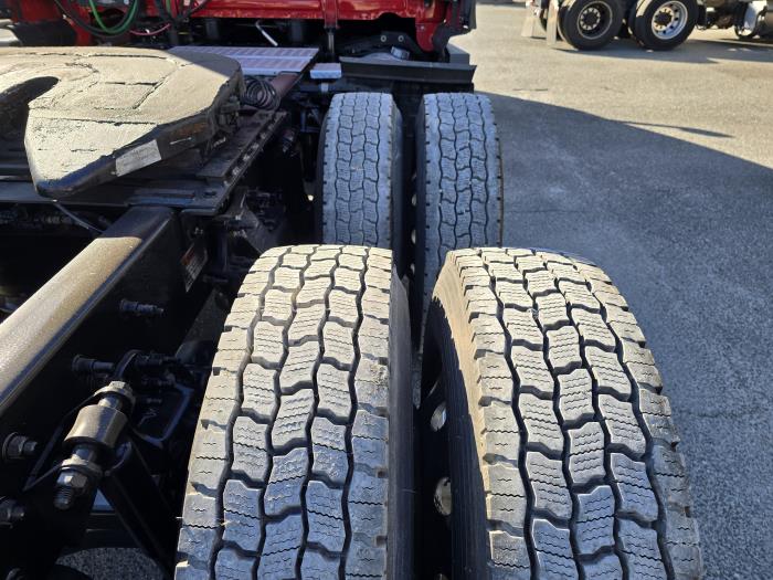 2022 Freightliner Cascadia-29