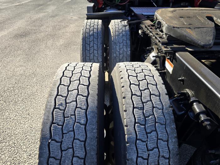 2022 Freightliner Cascadia-31