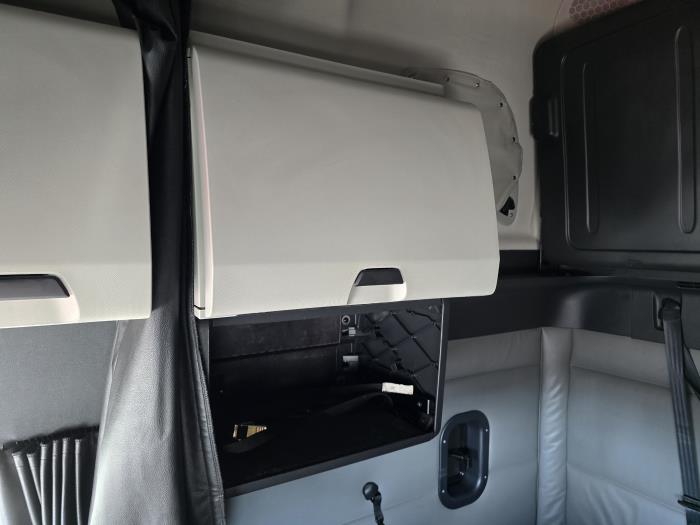 2022 Freightliner Cascadia-13