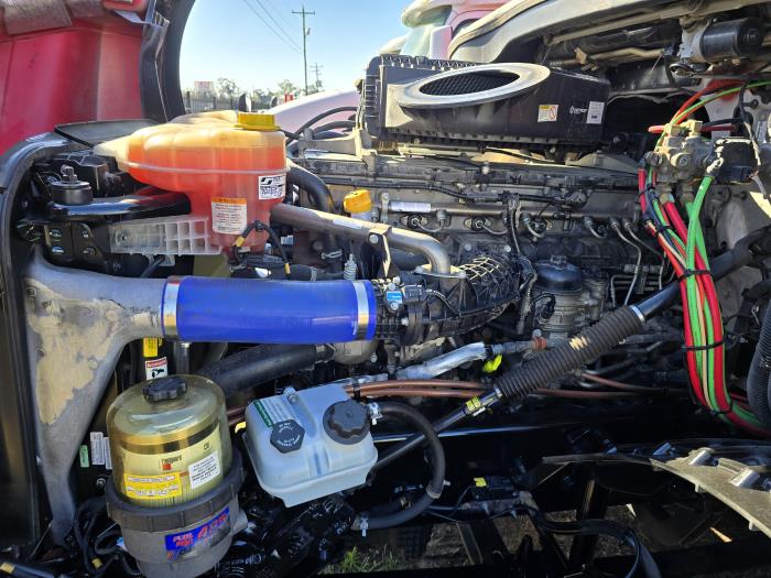 2022 Freightliner Cascadia-27