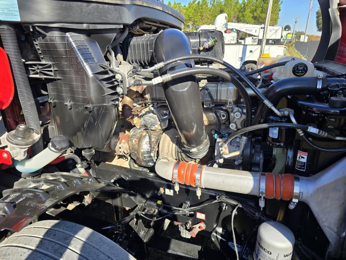 2022 Freightliner Cascadia-26