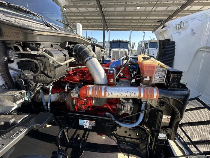 2022 Peterbilt 579-5