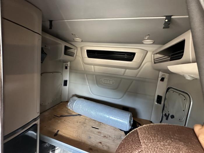 2022 Peterbilt 579-7