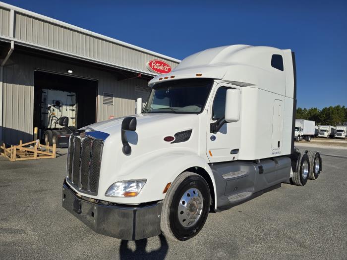 2020 Peterbilt 579 photo 2