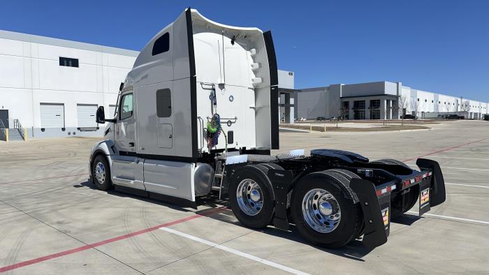 2026 Peterbilt 579-7