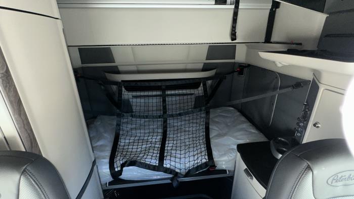 2026 Peterbilt 579-24