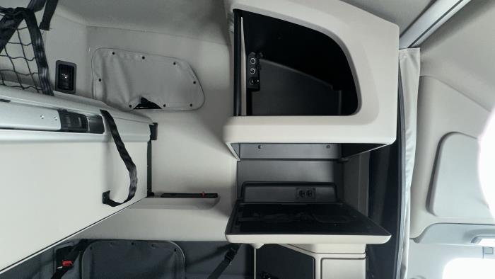 2026 Peterbilt 579-26