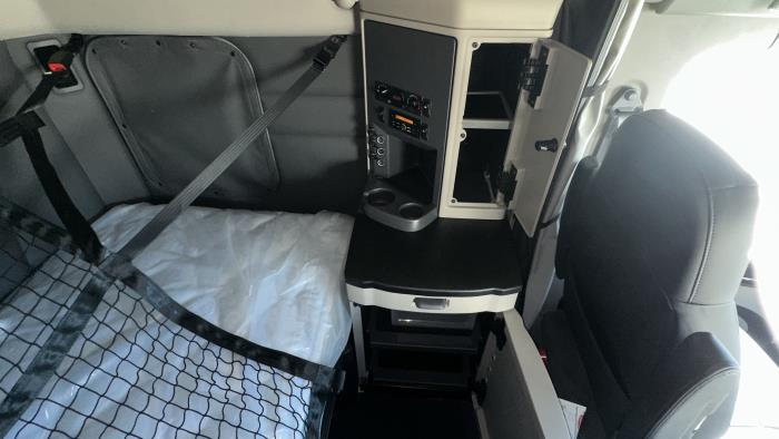 2026 Peterbilt 579-28